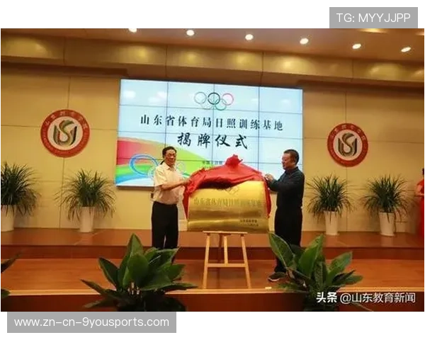 国际举重协会开展基层教练员继续教育与认证，国家举重队教练名单
